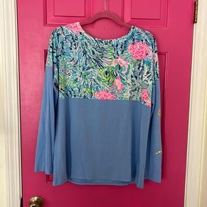 Lilly Pulitzer Finn Top!!😎